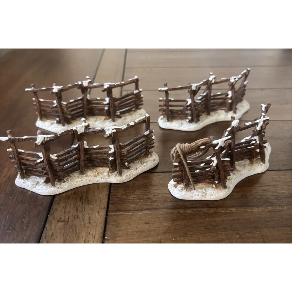Department 56 Village Accessories Corral Fence 52746 Set (4) Box Lasso Rope READ